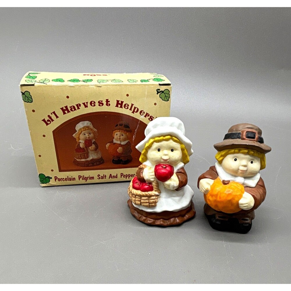 RUSS Li'l Harvest Helpers Porcelain Pilgrim Salt & Pepper Shakers Set 15137